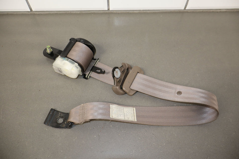 1996 Lexus LX450- Rear Seat Belt