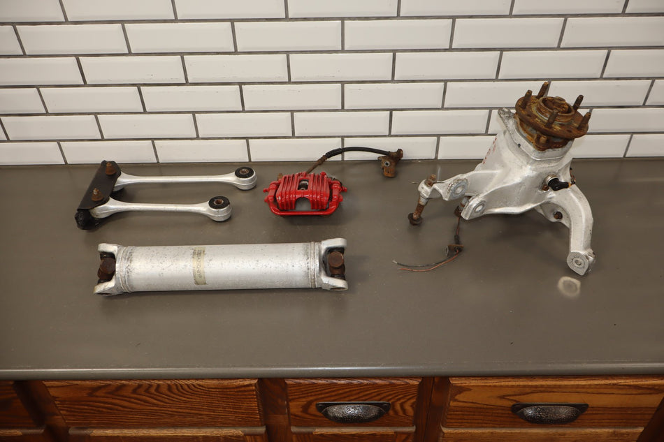 1988-1996 Chevrolet Corvette Right Rear Suspension 10270127 OEM