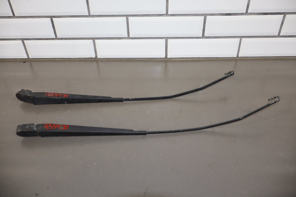 1994-2001 Dodge Ram 1500 Wiper Arm Pair LH RH Used