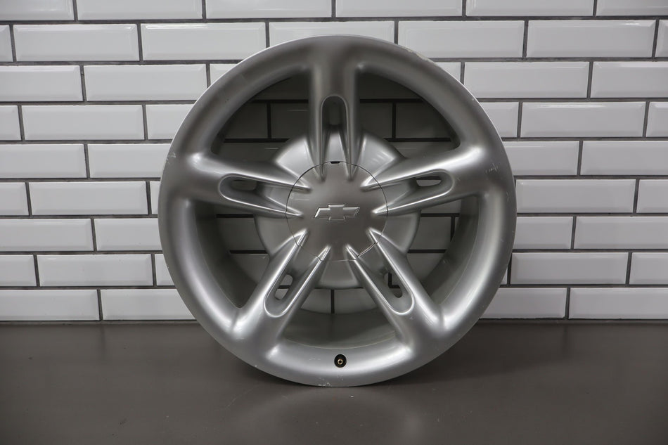 2004 Chevrolet SSR- Wheel