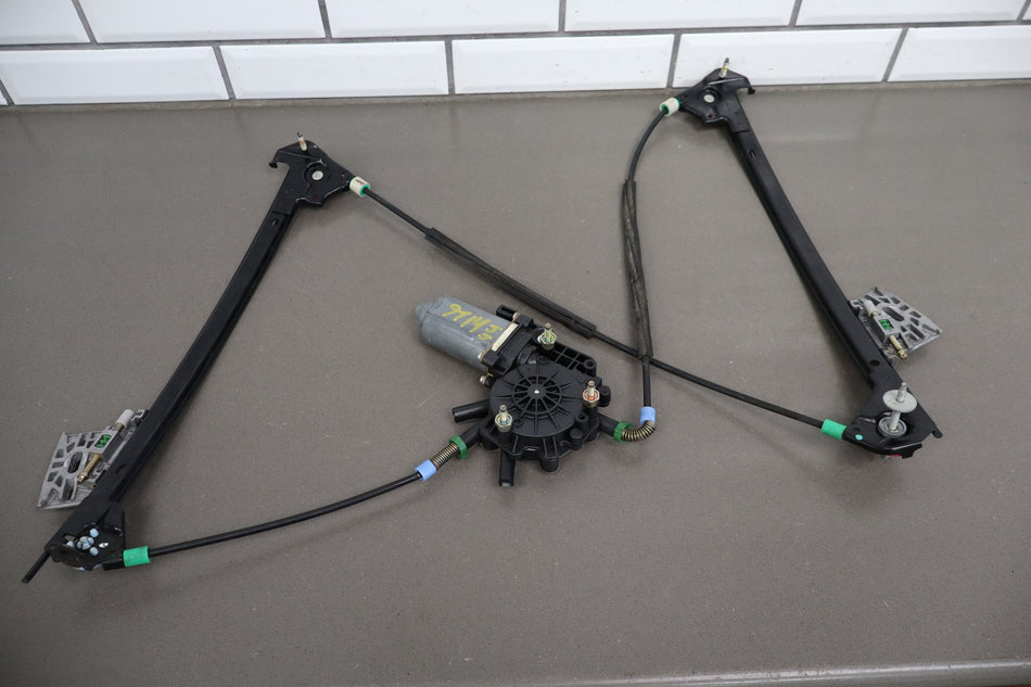 1997-2004 Chevrolet Corvette Right Front Door Regulator 10344132 OEM