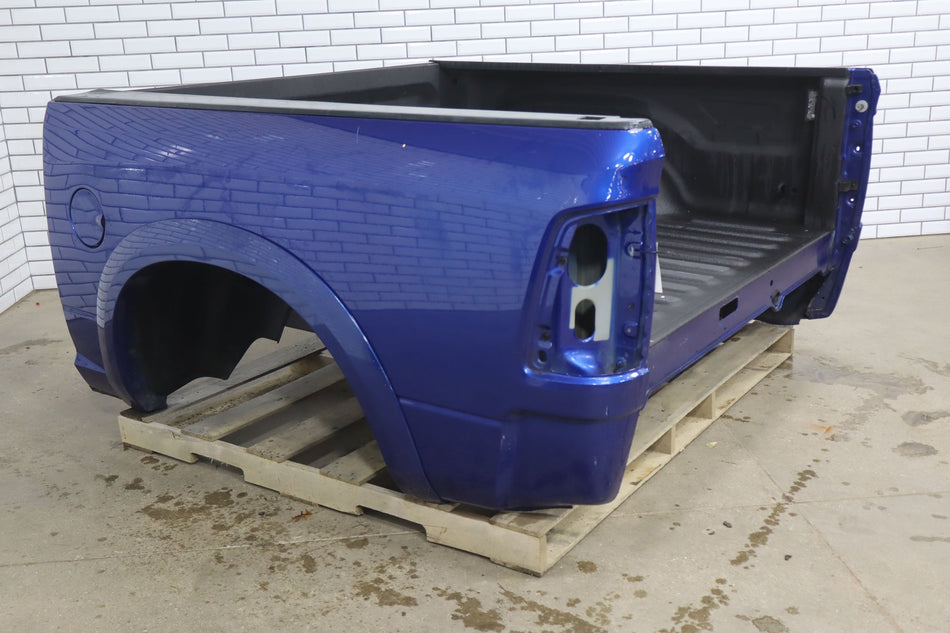 2018 Ram 1500 Crew Cab 5ft 7in Pickup Box Blue Streak
