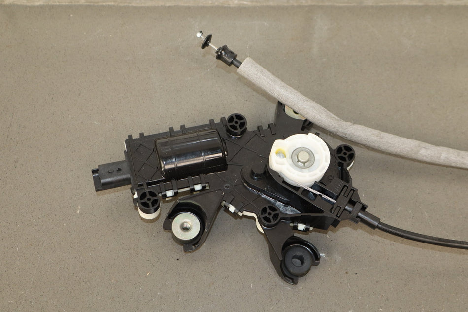 16-20 OEM Tesla Model X Liftgate Tailgate Latch Actuator