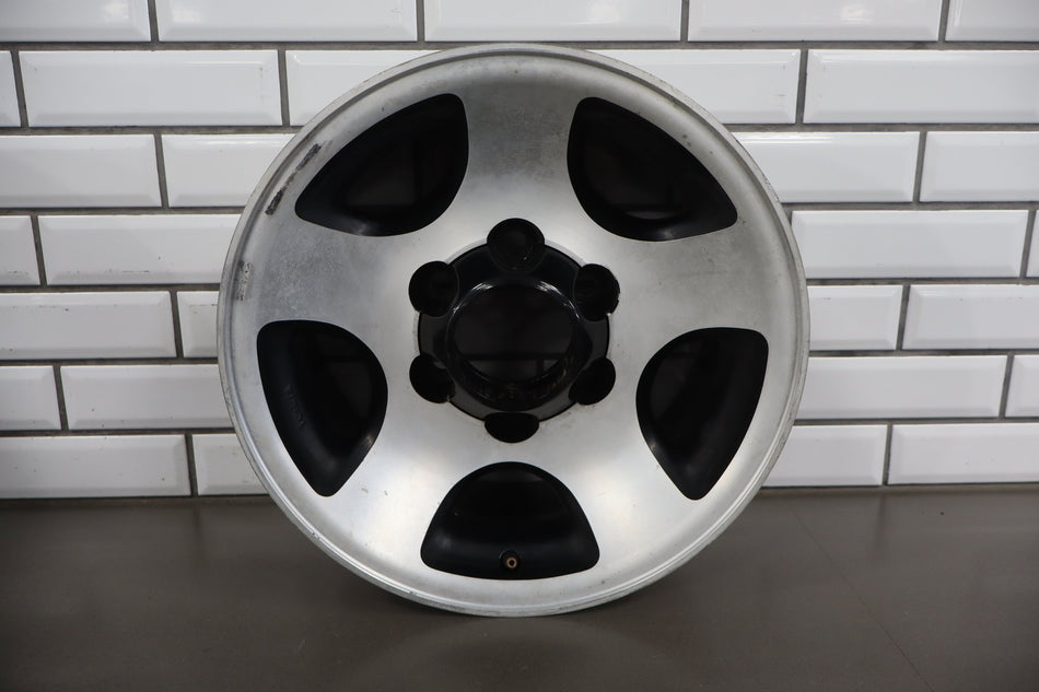 1992-1997 Toyota Land Cruiser J80- 16x8 OEM Wheel Set | Painted Centers