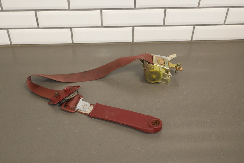 1988 Toyota Corolla Sport GTS Left Front Seat Belt