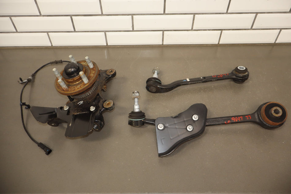 15-23 Ford Mustang GT Coupe Front Left Driver Suspension Knee Assembly OEM