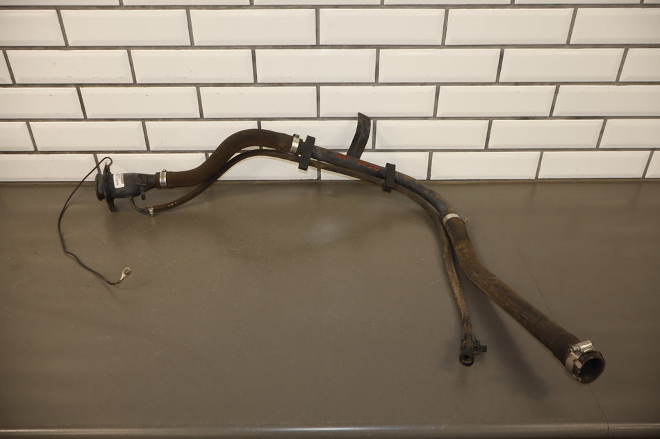 2004-2007 Hummer H2- Fuel Filler Neck 15191438