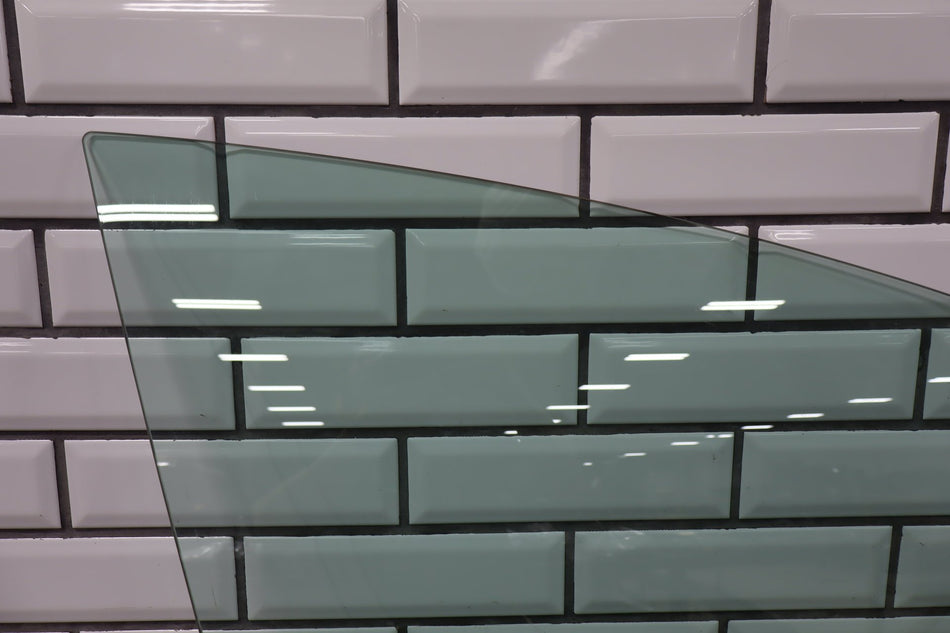 2016-2020 Tesla Model X 90D Right Front Door Window