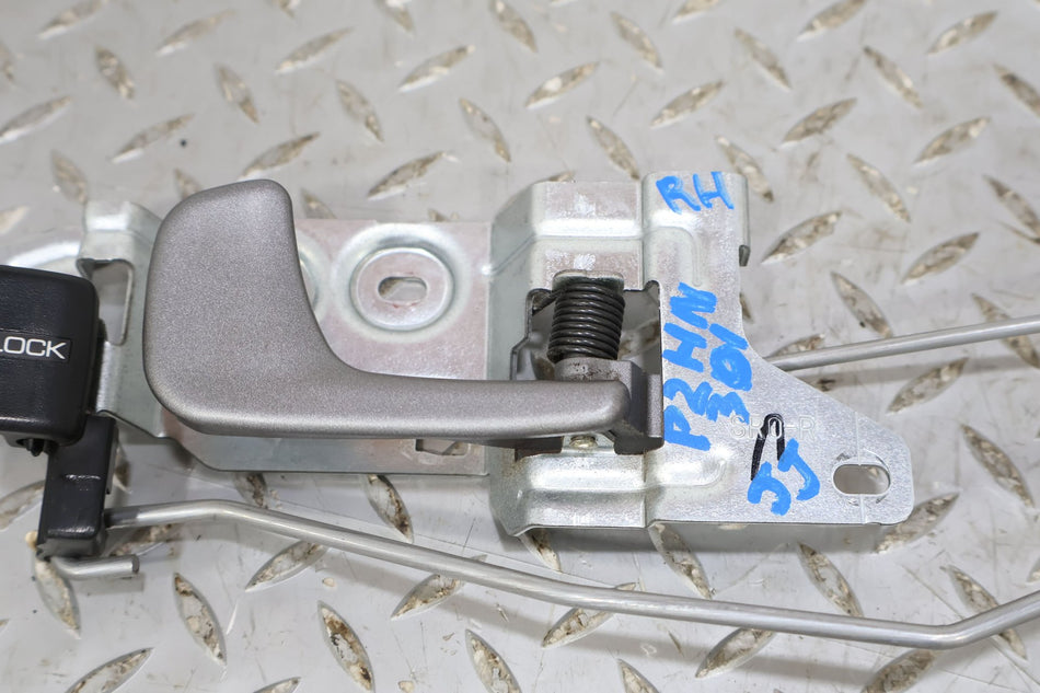 00-09 Honda S2000 AP1 AP2 Right Door Latch