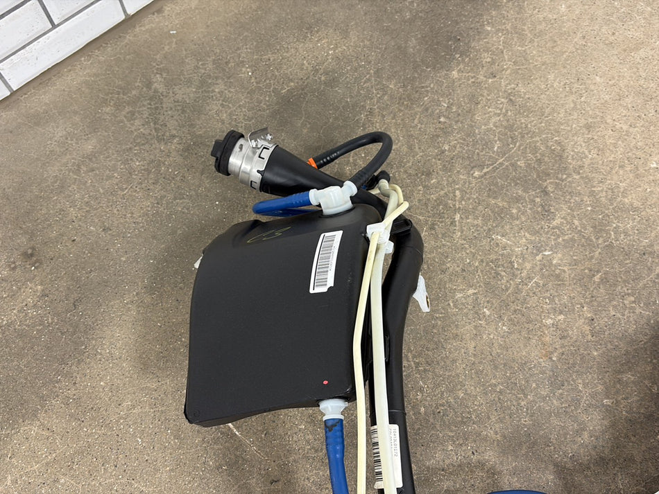 2011-2016 Porsche Cayenne Fuel Tank OEM
