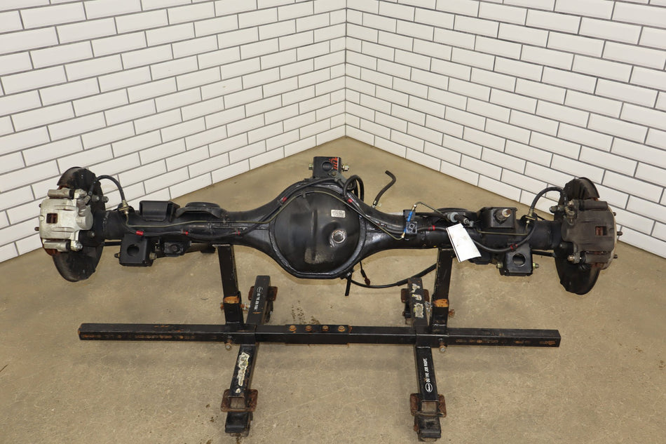 2002 Isuzu Trooper Rear Axle Assembly 4.30 OEM