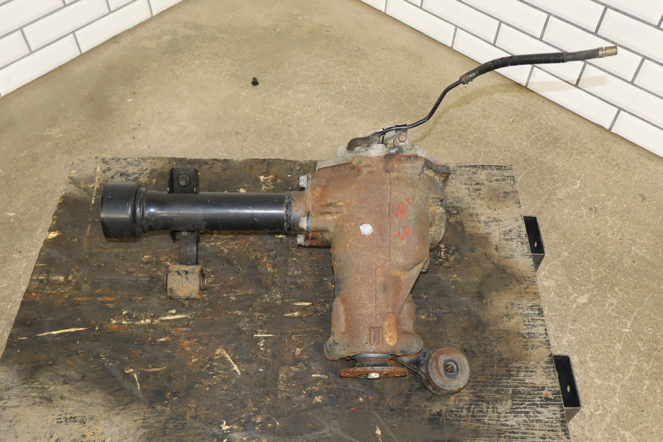 2000-2002 Lexus LX470 Front Front Differential Assembly 191899 Miles