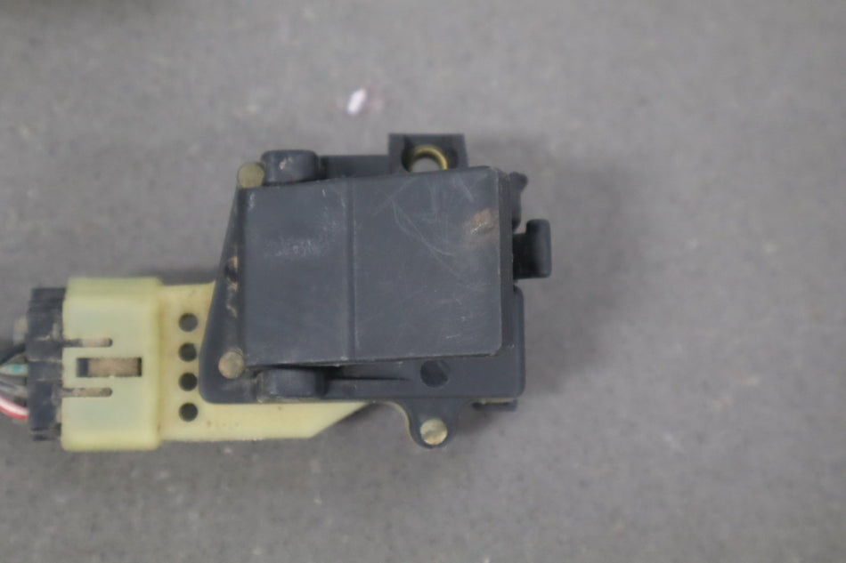 1993 Cadillac Fleetwood- Lid Latch