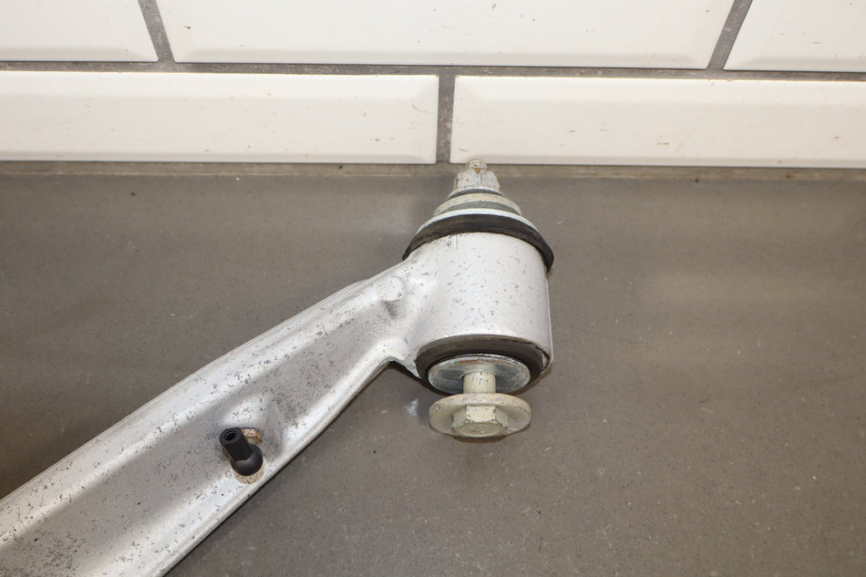 2005-2013 Chevrolet Corvette Right Front Lower Control Arm 20799882 OEM