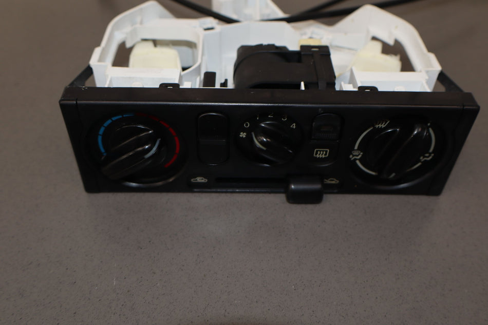 1999 Mazda MX-5 Miata Heater/AC Controls OEM