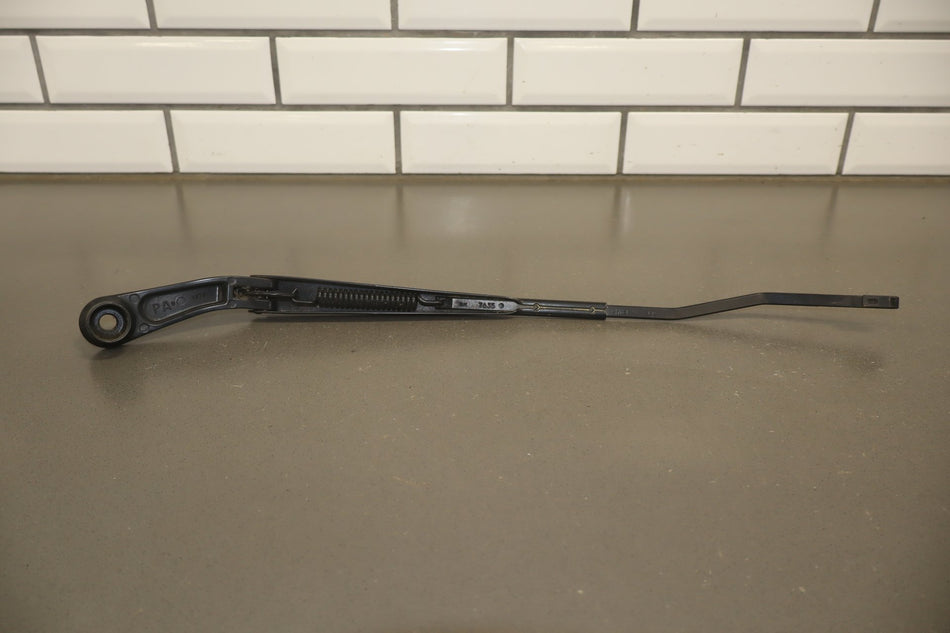 2008-2010 Dodge Challenger SRT8 Wiper Arm Pair