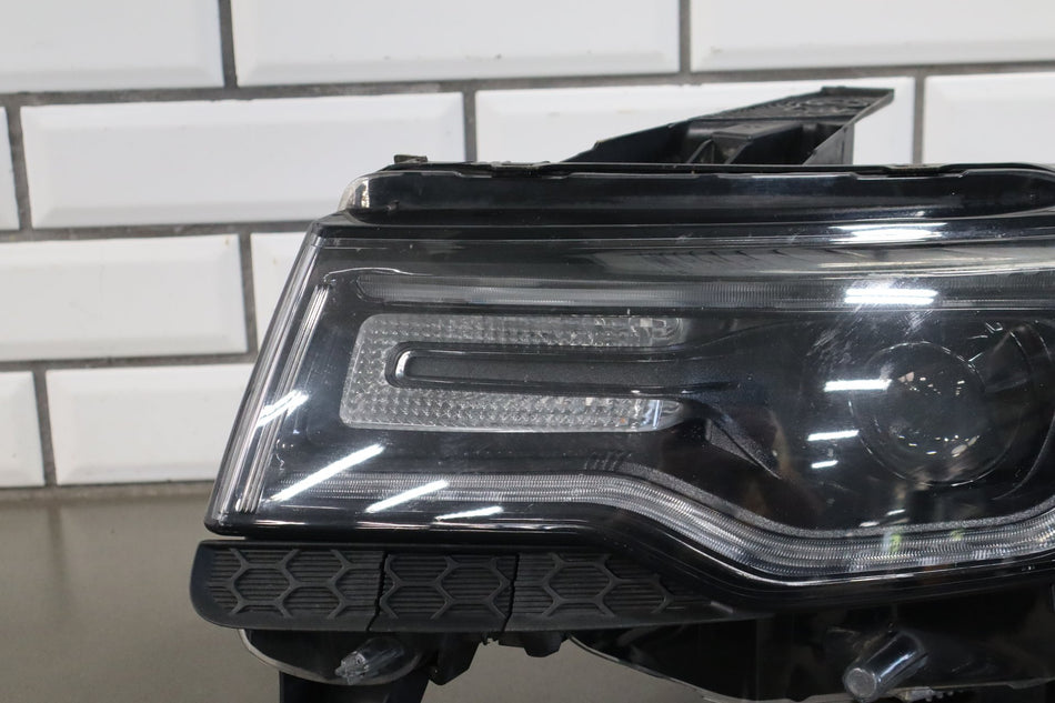 14-16 Jeep Grand Cherokee Limited Left Headlamp HID Tested