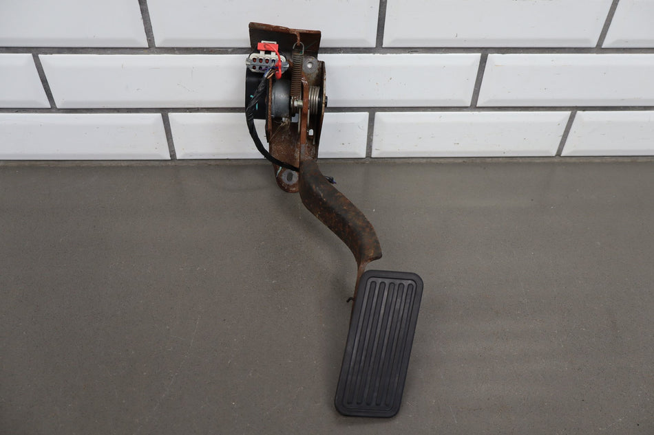 03-09 Hummer H2 Electronic Throttle Gas Pedal OEM