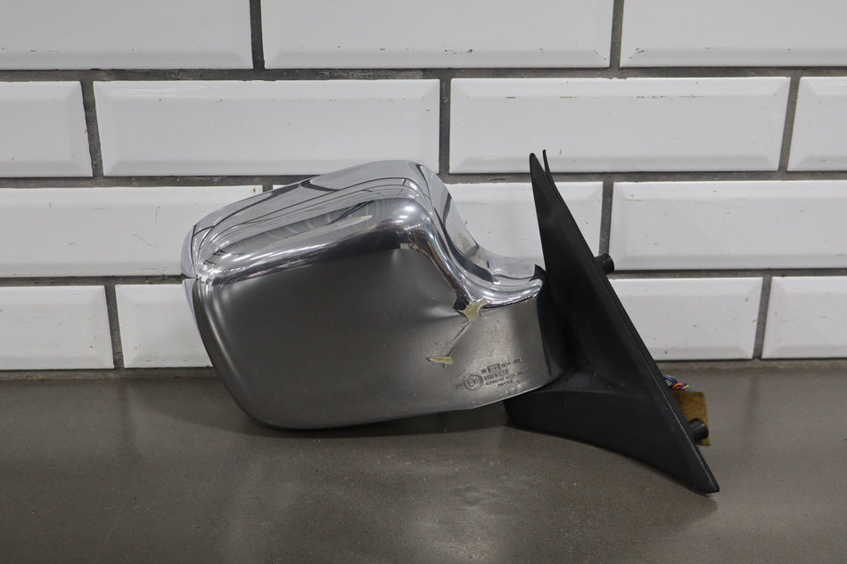 1998-2002 Isuzu Trooper Right Passenger Power Door Mirror Chrome