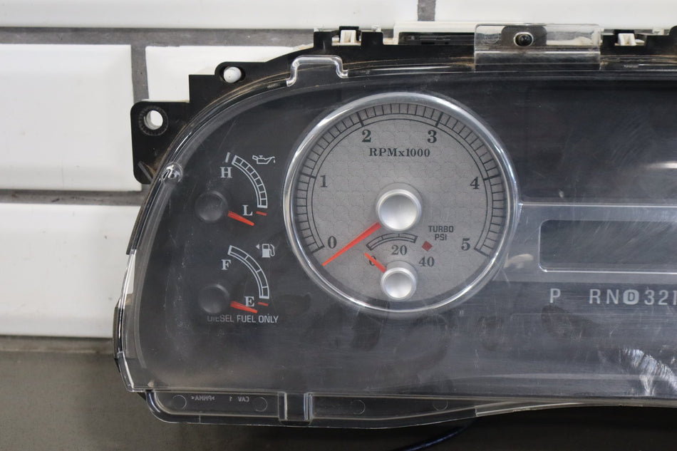 2005 Ford F-250 Super Duty Harley-Davidson Speedometer Cluster 331024 Miles OEM