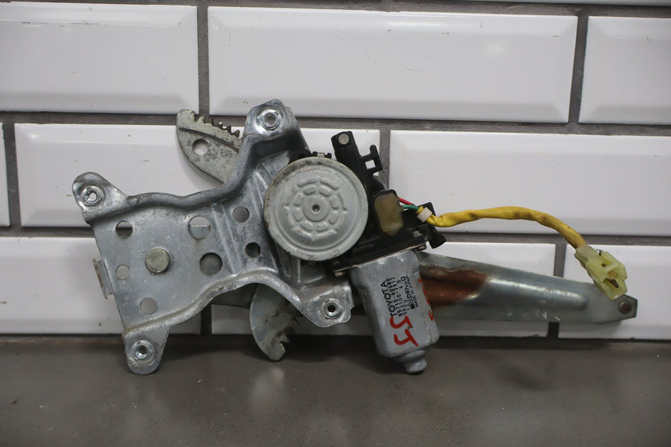 1991-1998 Lexus LX450 Lexus LX450 Right Rear Door Regulator 6980360010