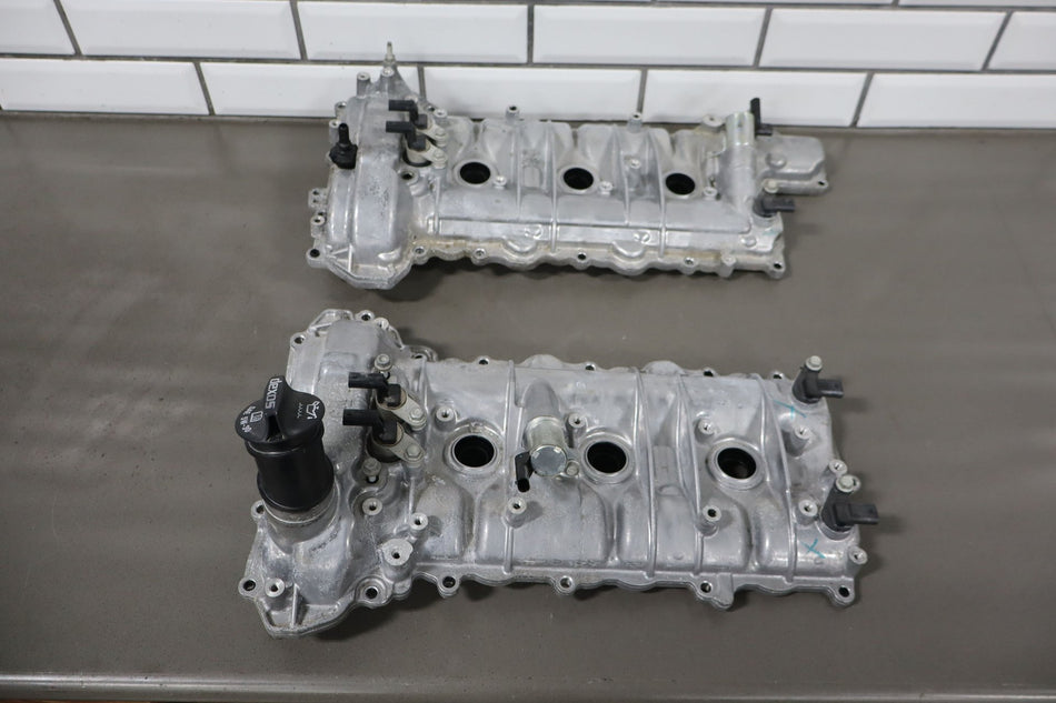 2022 Cadillac CT5 Valve Cover OEM