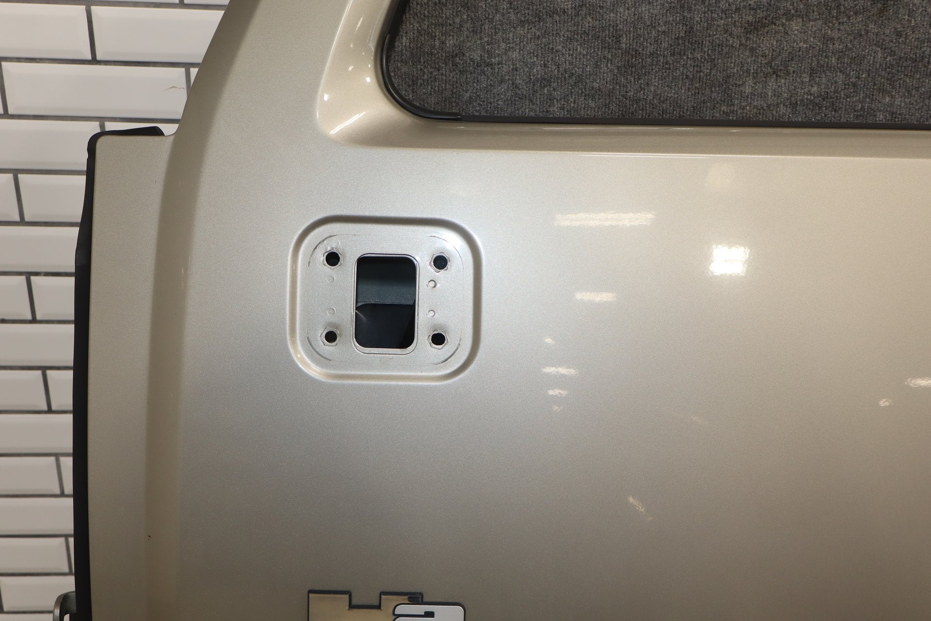 2003-2009 Hummer H2 Left Front Door Pewter 11 – J & J Auto Wrecking