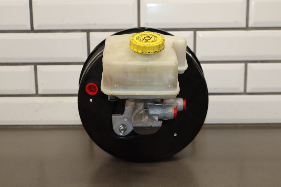 14-16 Jeep Grand Cherokee WK2 Brake Booster w Master Cylinder