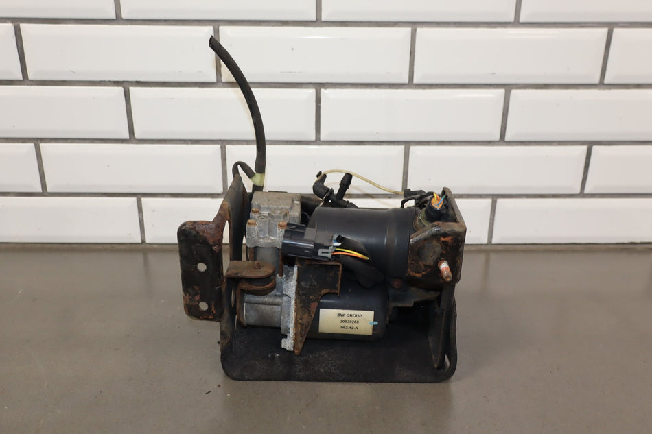 2012 Chevrolet Suburban 1500- Air Ride Compressor