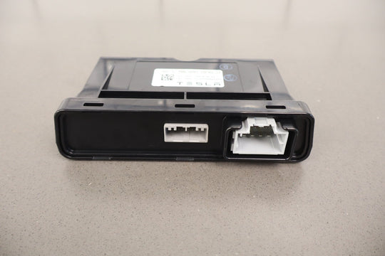 https://dvyuexp86pxrj.cloudfront.net/afb4b39b-4871-415e-a25a-a49131a4a926/7AAC8C2E-04A0-42F5-93CC-DA5B95DC4B7B/web_865e4887-d07d-445c-97ab-25927f136b81.jpg