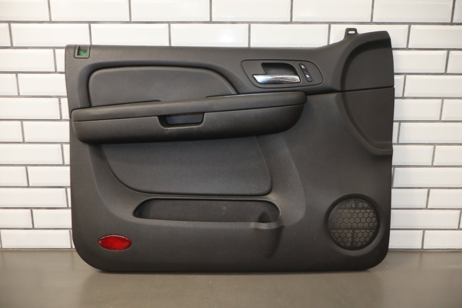 2008 GMC Yukon GMT900- Left Front Door Trim Panel