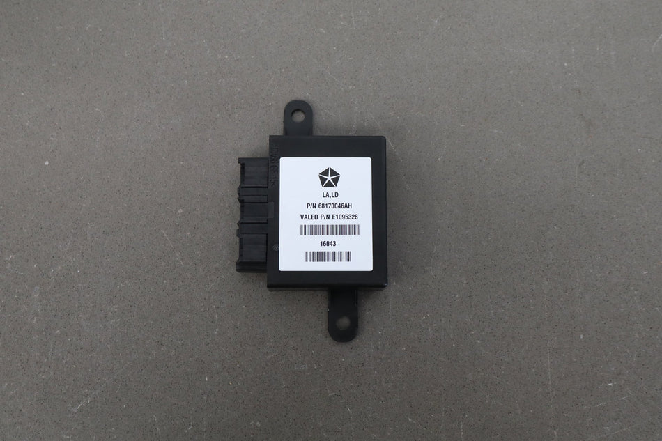 15-16 Dodge Charger Challenger Park Assist Module 68170046AH OEM