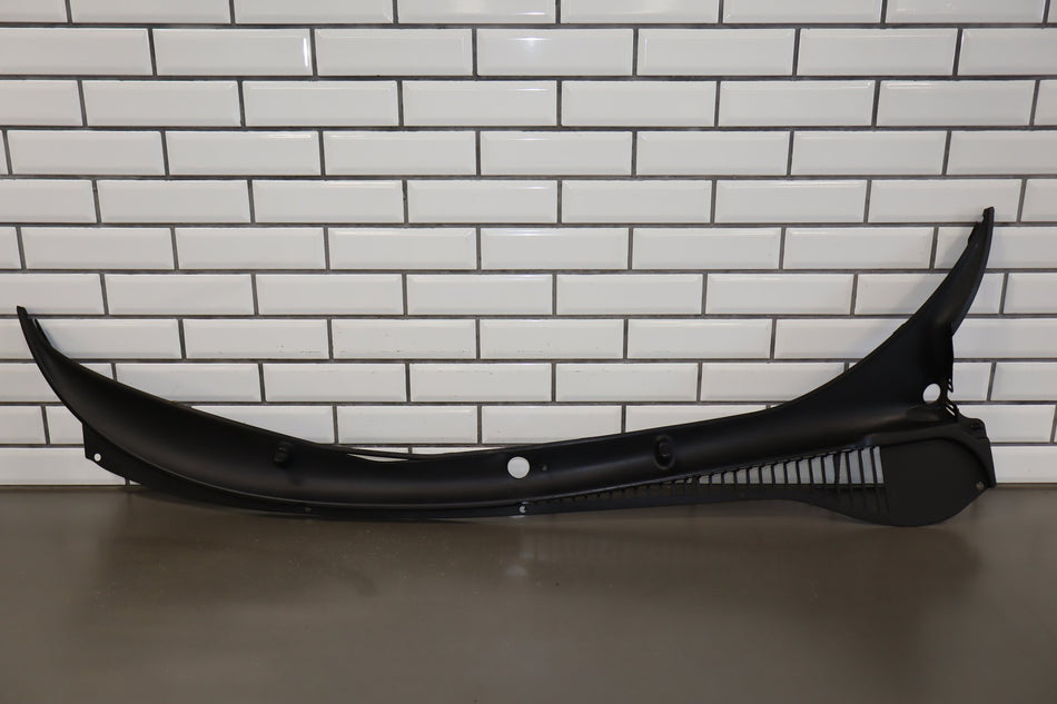 1997-2004 Chevrolet Corvette C5 Cowl Vent Panel 10446063