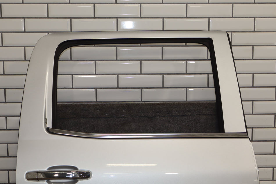 2014-2018 GMC Sierra 1500 Right Rear Door Quicksilver ( GAN )