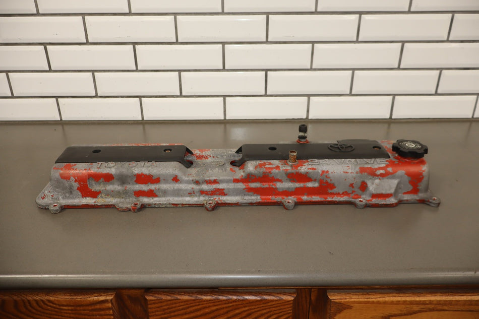 1997 Toyota Land Cruiser Valve Cover OEM