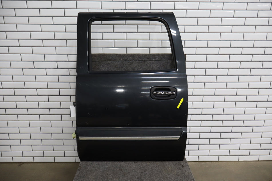01-07 Chevy GMC Silverado Sierra Suburban GMT800 Crew Cab Left Rear Door Black 41U