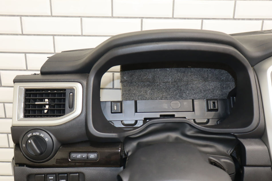 2019 Nissan Titan XD- Dash Panel