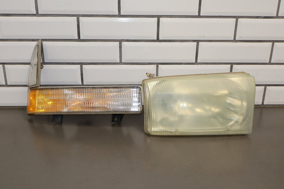 1999-2004 Ford F-250 F-350 Super Duty Right Headlamp F3UZ13007A OEM