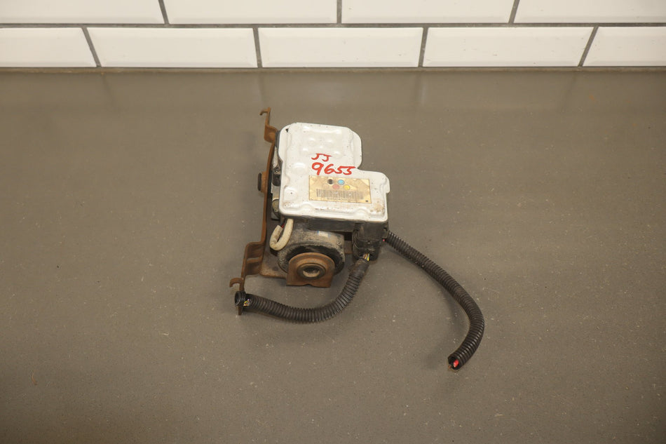 2003-2004 Chevrolet SSR ABS Brake Unit OEM