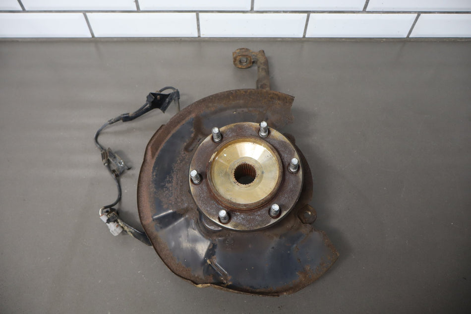 2003-2009 Toyota 4Runner SR5 Left Front Spindle 4321260200
