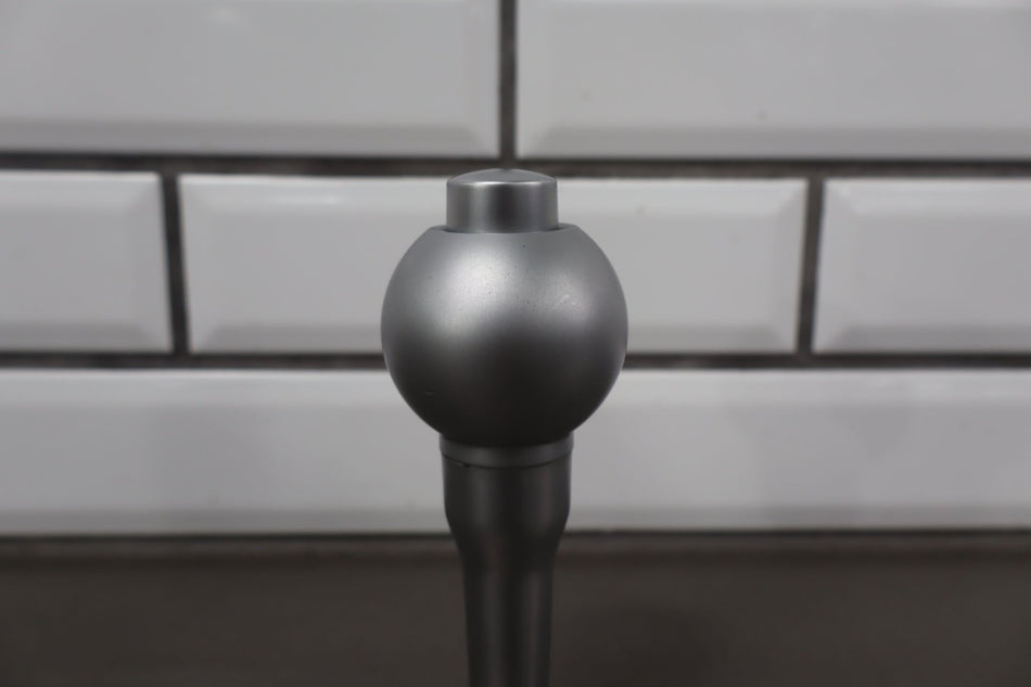 2004 Chevrolet SSR- Shift Knob