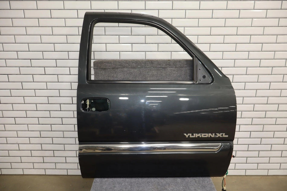 2003 GMC Yukon XL 2500- Right Front Door