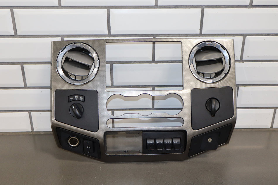 2008 Ford F-250 Super Duty Radio Trim Bezel OEM