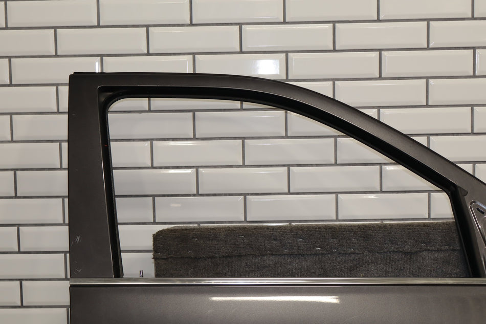 09-18 Ram 1500/2500/3500 Right RH Front Door Crew/Quad Cab Granite Crystal PAU