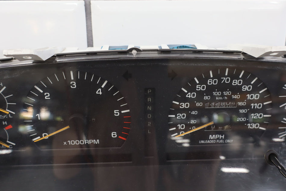 1995-1997 Toyota Land Cruiser Lexus LX450 Speedometer 8313260770