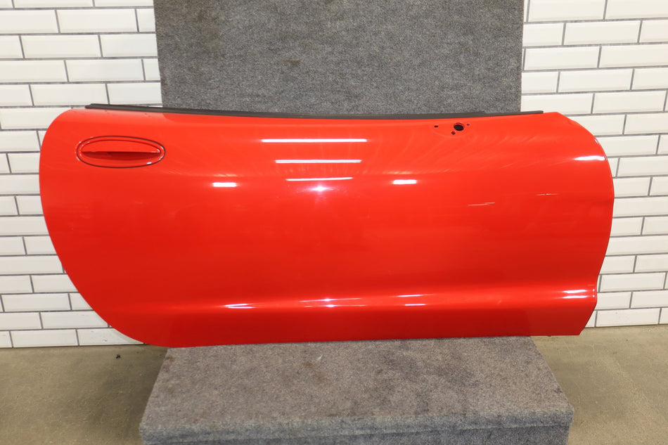 1997-2004 Chevrolet Corvette C5 Right Front Door Torch Red 70u