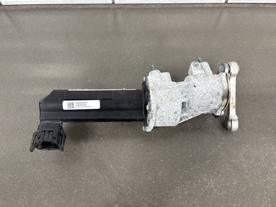16-21 Tesla Model X Right Front Door Motor OEM
