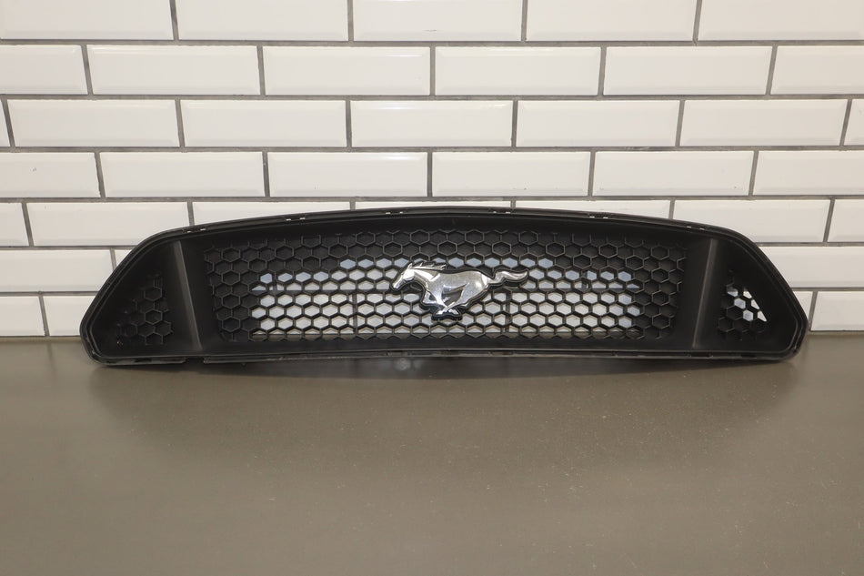 15-23 Ford Mustang GT Upper Front Grille Assembly (OEM JR3B-8200-DFW)
