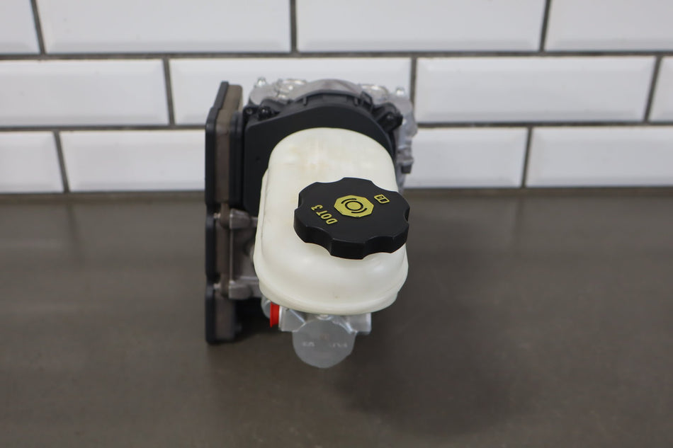 12-20 Tesla Model S Power Brake iBooster Master Cylinder Reservoir Tank Oem