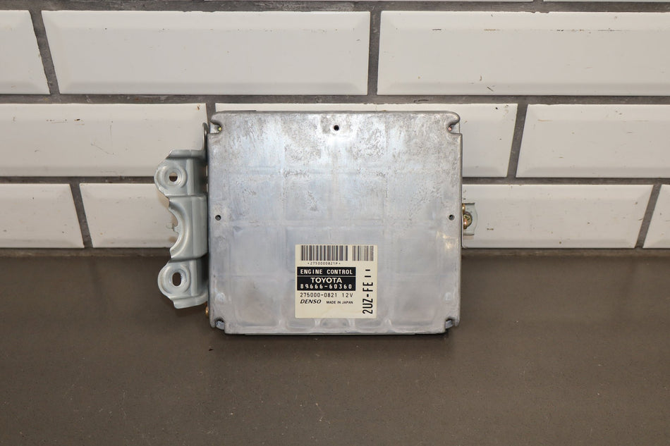 2000-2001 Lexus LX470 4.7LL 2UZFE Engine Computer 8966660360